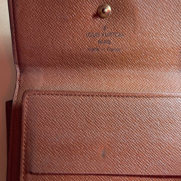 Used Louis Vuitton monogram wallet - Picture 2 of 8